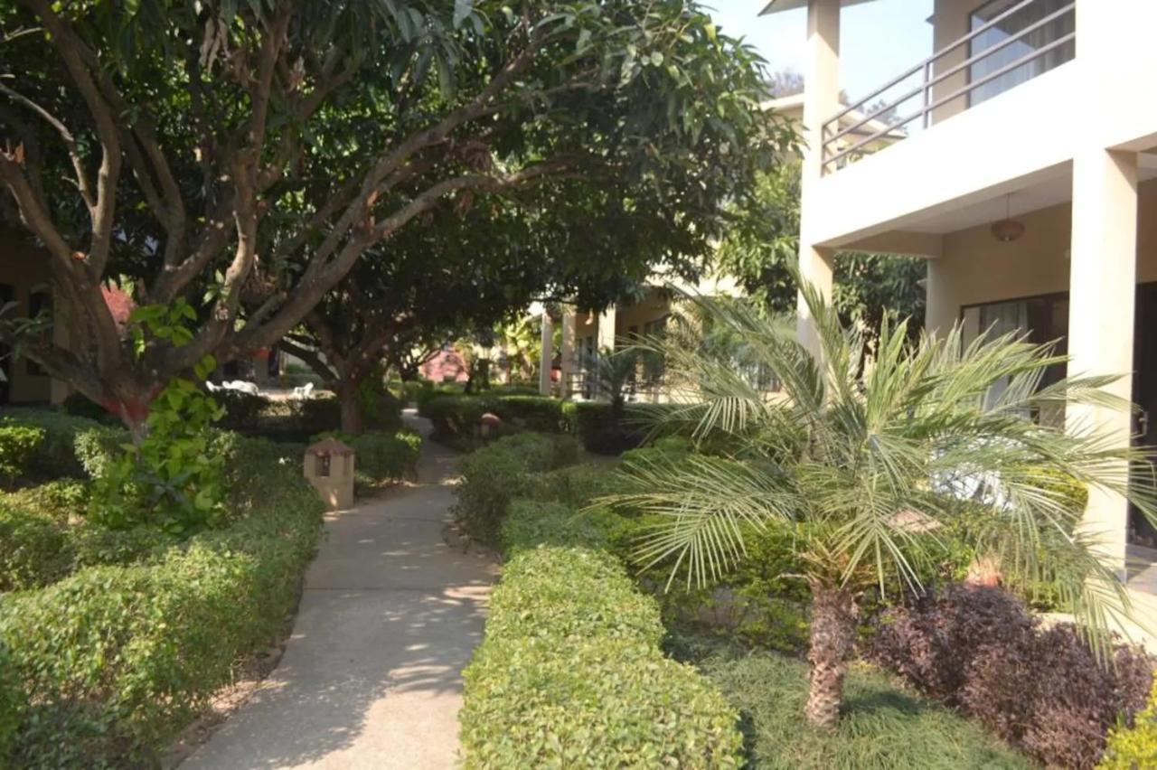 Corbett Aroma Park Hotel Rāmnagar Exterior foto