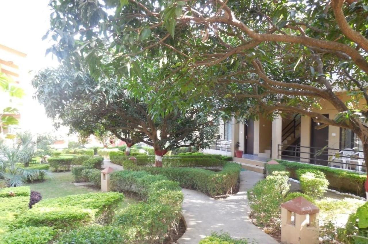 Corbett Aroma Park Hotel Rāmnagar Exterior foto